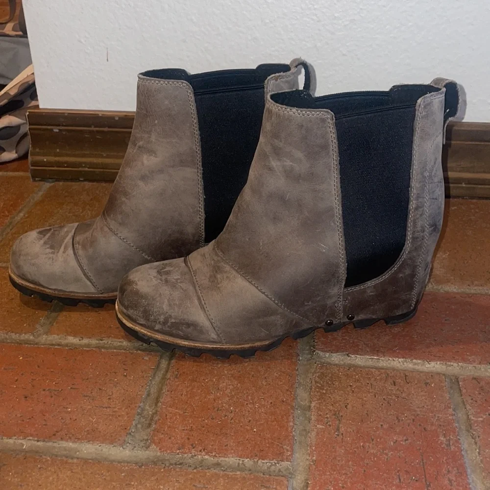 Sorel Gray Lea Ankle‎ Wedge Boots 7.5